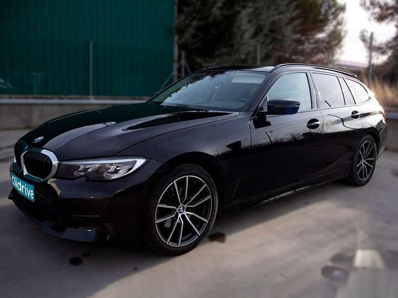 Usado BMW 320e 190 CV (139 kW) 2022 Negro Familiar