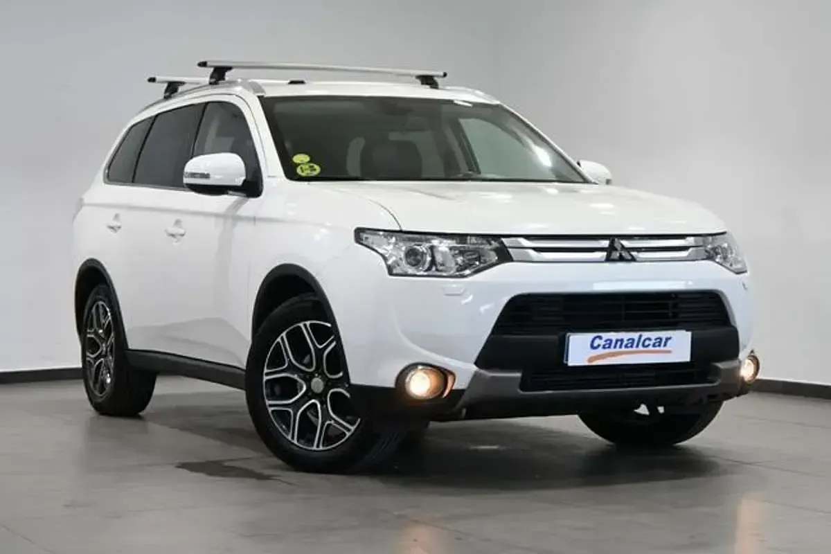 Usado Mitsubishi Outlander 150 CV (110 kW) 2014 Blanco SUV
