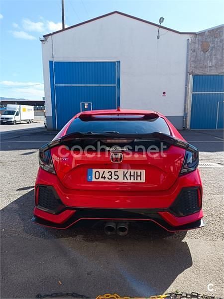 Usado Honda Civic Elegance 129 CV (94 kW) 2018 Rojo Berlina