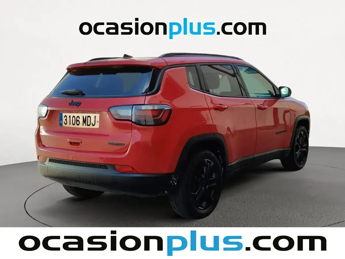Usado Jeep Compass Night Eagle 130 CV (95 kW) 2023 Rojo SUV