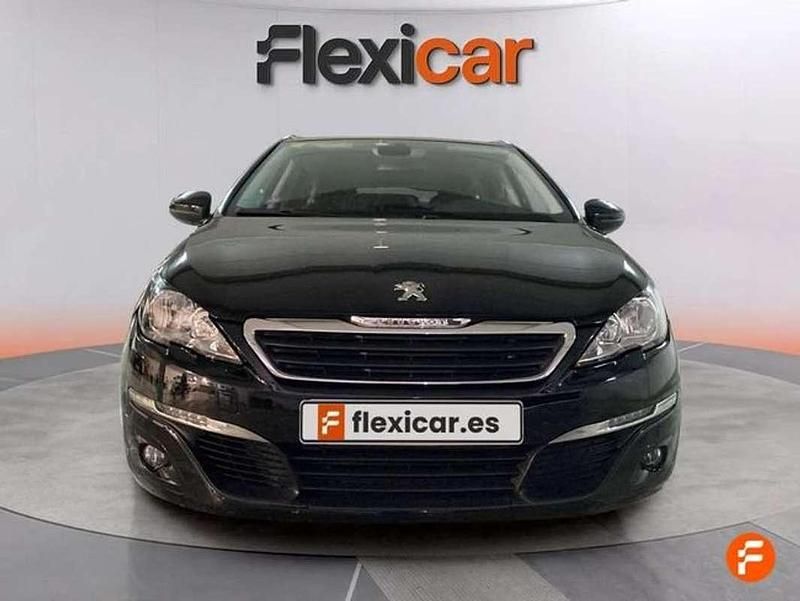 Usado Peugeot 308 SW Access 131 CV (96 kW) 2017 Negro Familiar