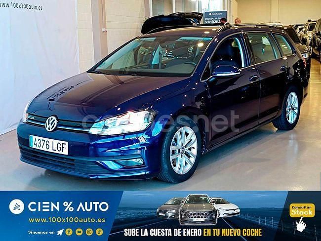 Azul Usado 2020 VW Golf VIII Edition Familiar | 17.900 € (Precio justo) - Imagen 1/4