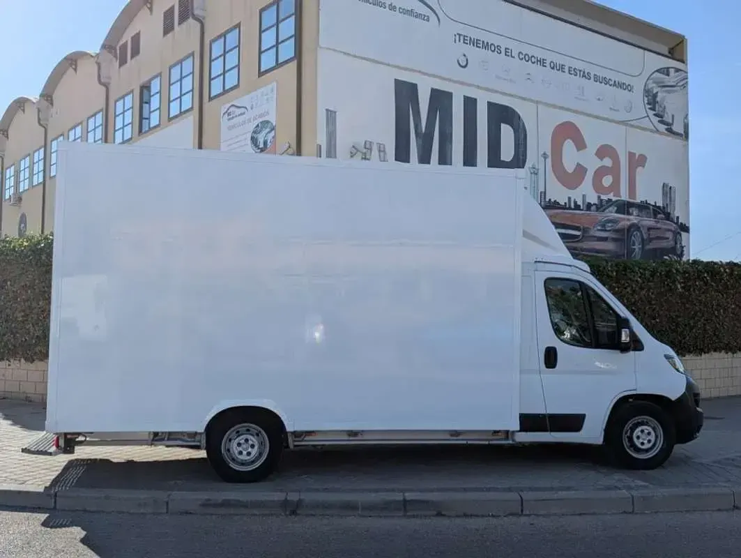 Usado Peugeot Boxer S 140 CV (102 kW) 2020 Blanco Van