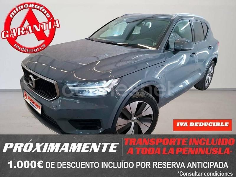 Gris / plata Usado 2020 Volvo XC40 Momentum SUV | 24.890 € (Un poco caro) - Imagen 1/4