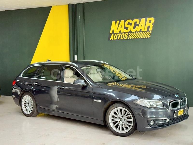 Gris / plata Usado 2016 BMW 518 Familiar | 15.900 € (Precio justo) - Imagen 1/4