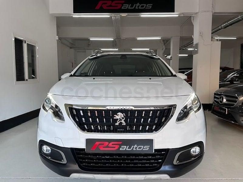 Usado Peugeot 2008 Allure 100 CV (73 kW) 2019 Blanco SUV