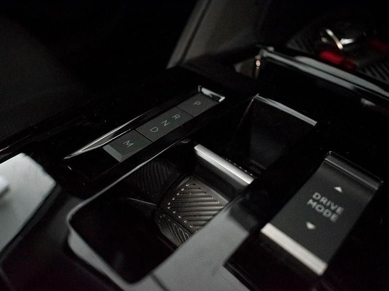 Nuevo Citroën C4 X Business Class 145 CV (106 kW) 2025 Blanco SUV