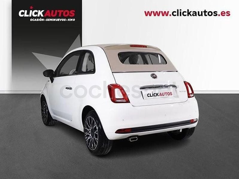 Usado Fiat 500C Dolcevita 70 CV (51 kW) 2022 Blanco Descapotable