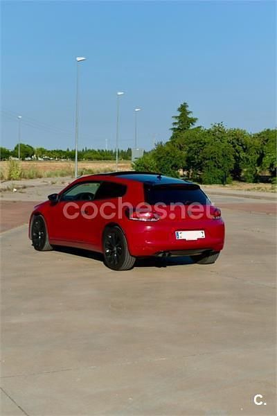 Rojo Usado 2010 VW Scirocco Coupe | 7300 € (Precio justo) - Imagen 1/1