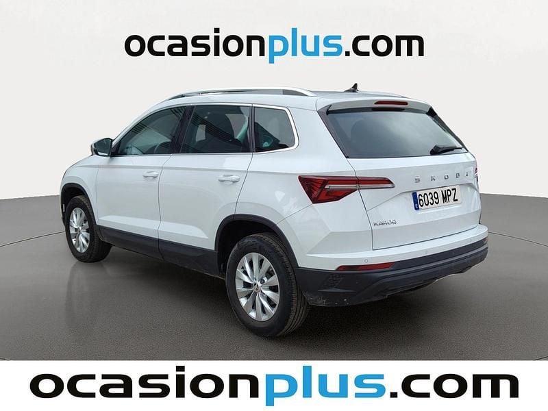 Usado Skoda Karoq Selection 116 CV (85 kW) 2024 Blanco SUV