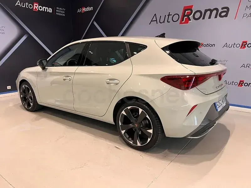 Usado Cupra Leon 150 CV (110 kW) 2025 Beige Berlina