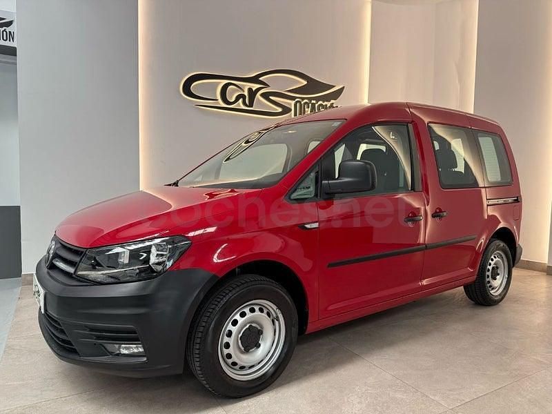 Usado VW Caddy Beach 102 CV (75 kW) 2020 Rojo Monovolumen