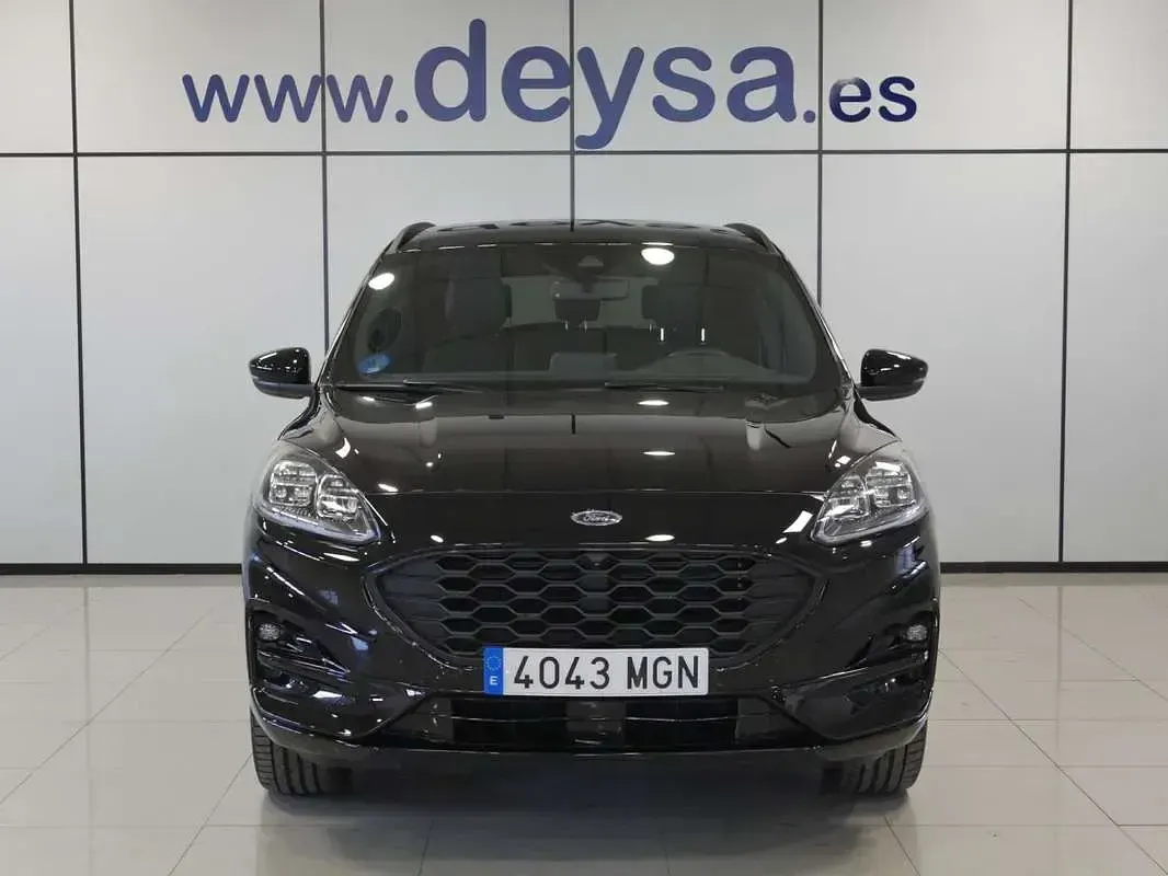 Usado Ford Kuga ST-Line X 224 CV (164 kW) 2023 Negro SUV