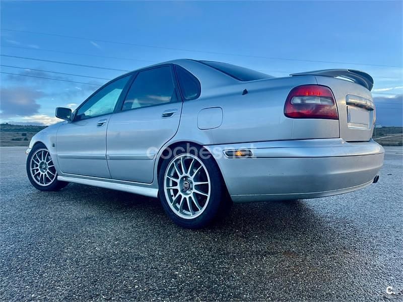 Usado Volvo S40 163 CV (119 kW) 2001 Gris / plata Berlina