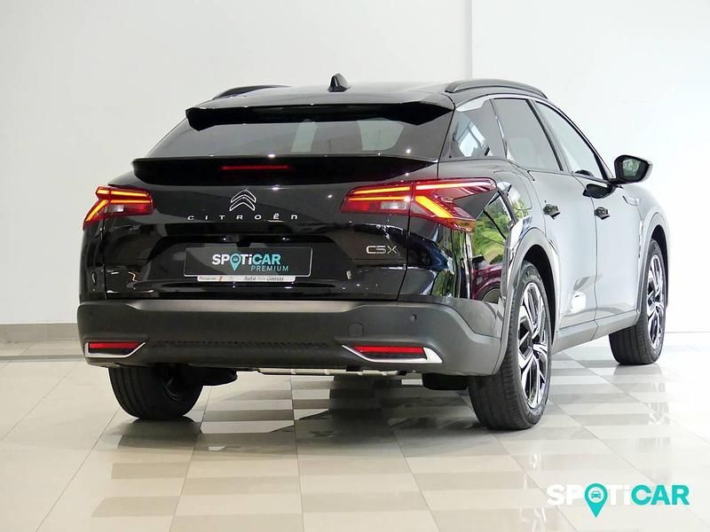 Usado Citroën C5 X Shine 225 CV (165 kW) 2022 Negro Familiar