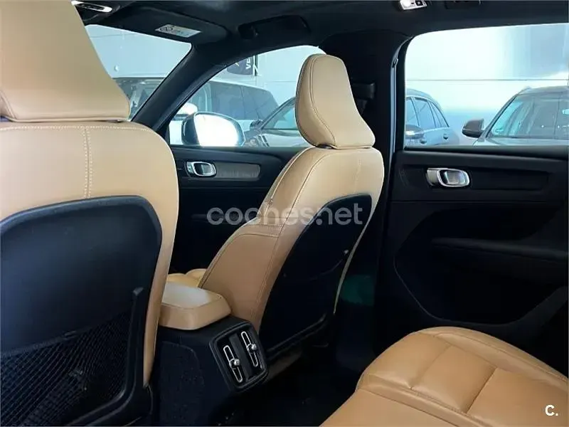 Usado Volvo XC40 Inscription 150 CV (110 kW) 2018 Verde SUV