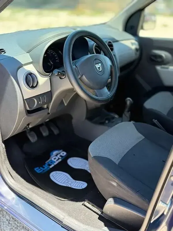 Usado Dacia Lodgy Ambiance 90 CV (66 kW) 2016 Azul Monovolumen