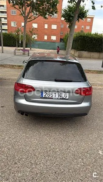 Usado Audi A4 160 CV (117 kW) 2009 Gris / plata Familiar