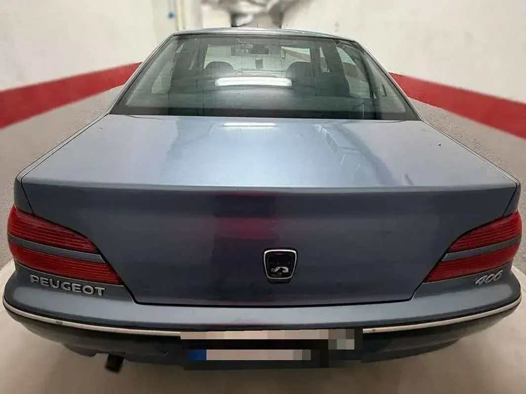 Usado Peugeot 406 116 CV (85 kW) 2001 Azul Berlina