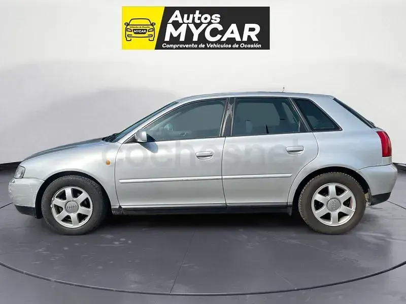 Usado Audi A3 Ambiente 101 CV (74 kW) 2000 Gris / plata Utilitario