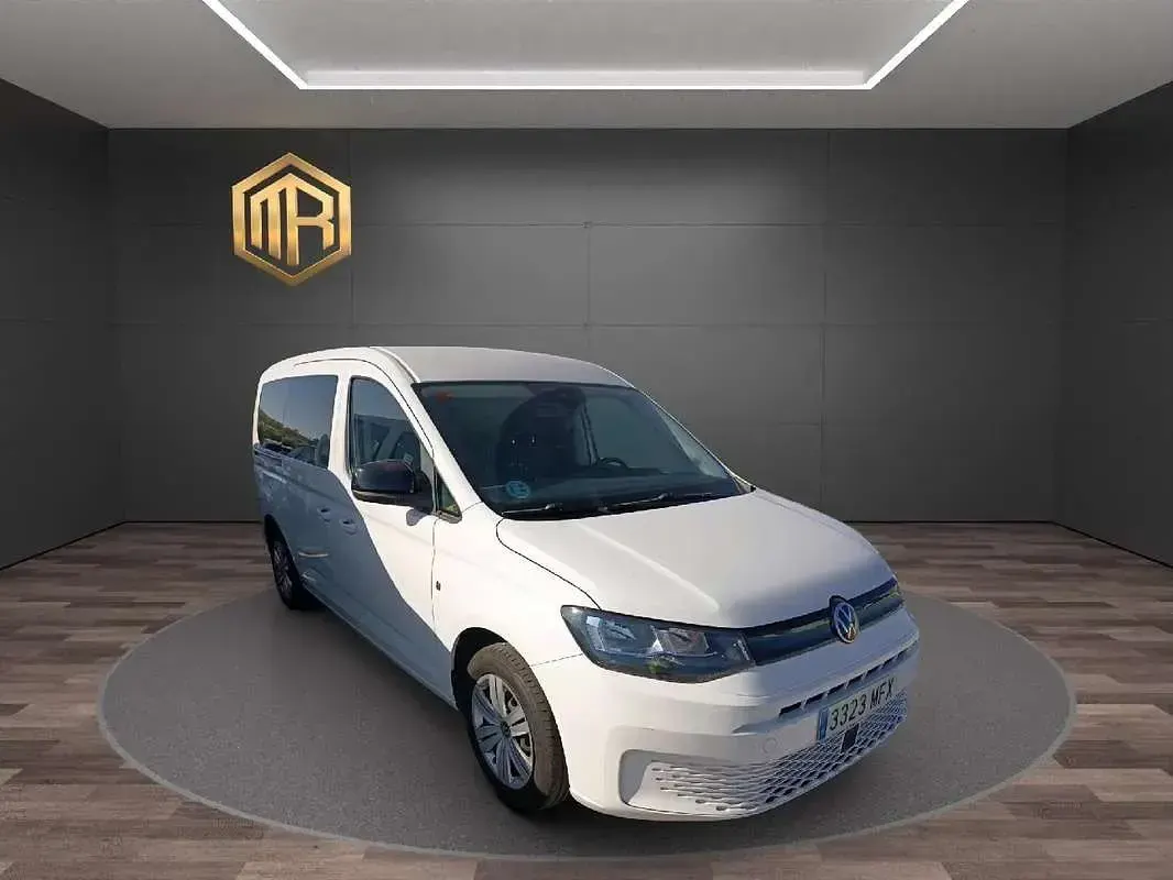 Usado VW Caddy Maxi 122 CV (89 kW) 2023 Blanco Monovolumen