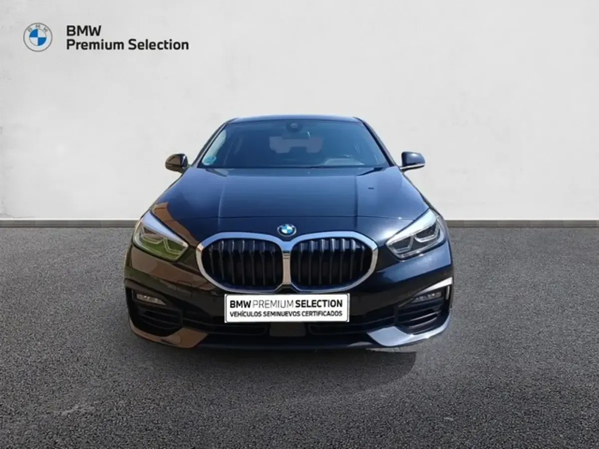 Usado BMW 116 Comfort Edition 116 CV (85 kW) 2022 Negro Utilitario