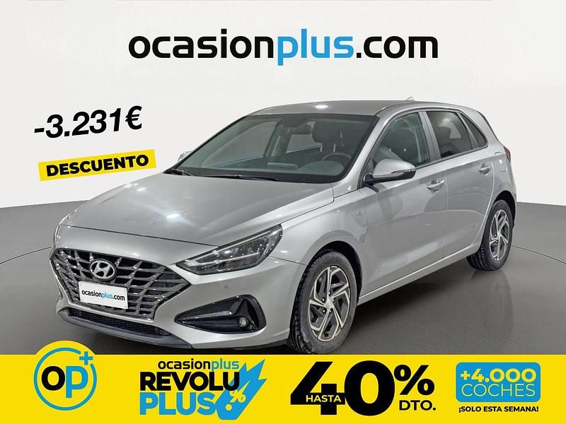 Usado Hyundai i30 120 CV (88 kW) 2022 Gris