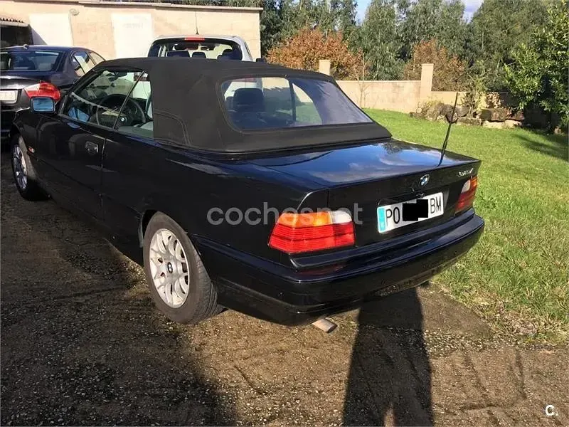 Usado BMW 318 116 CV (85 kW) 1996 Negro Descapotable