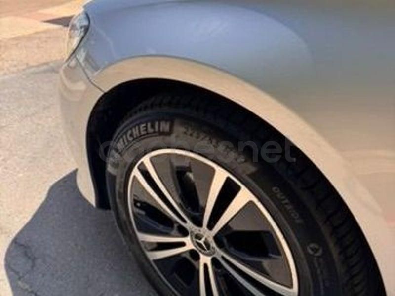 Usado Mercedes E200 160 CV (117 kW) 2020 Gris / plata Familiar