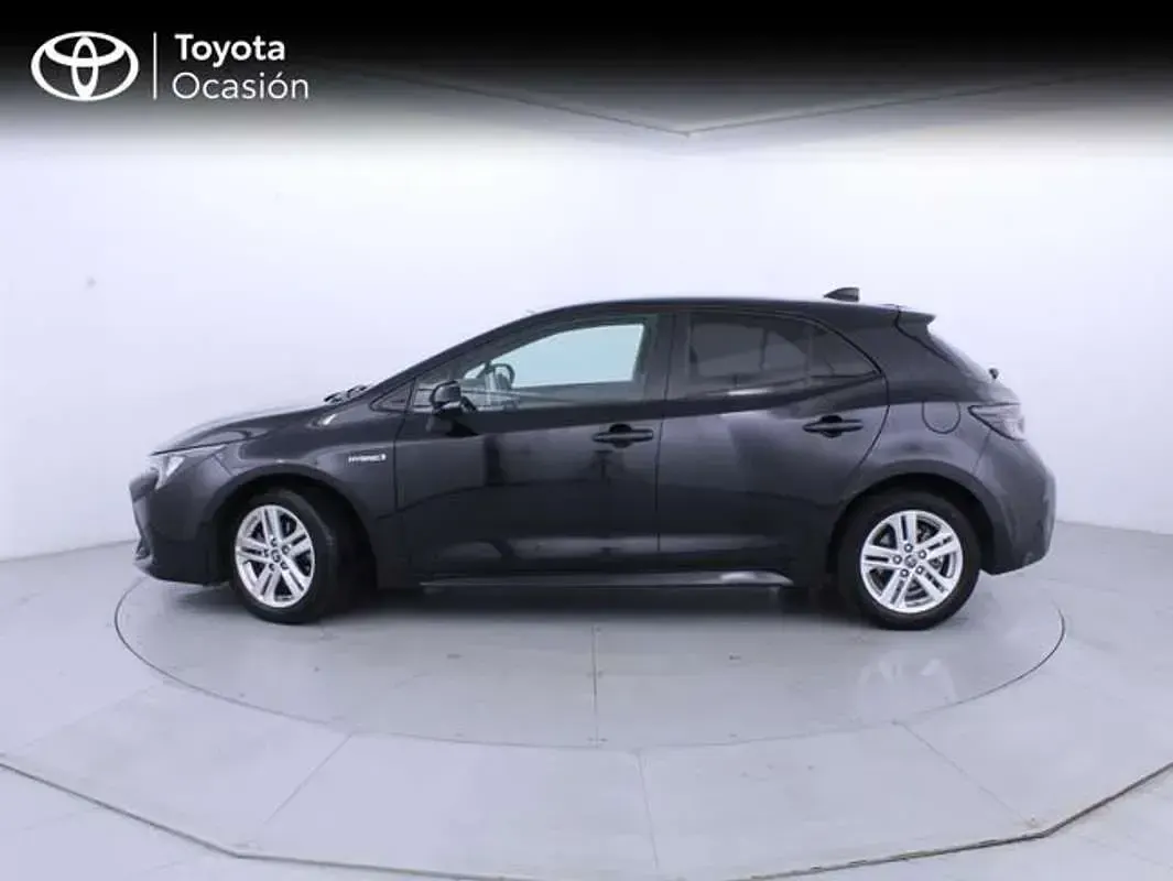 Usado Toyota Corolla Active 122 CV (89 kW) 2019 Negro Berlina
