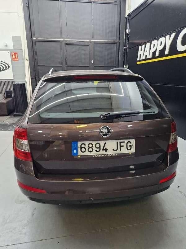 Occasion Skoda Octavia Elegance 105 PK (77 kW) 2015 Bruin Stationwagen