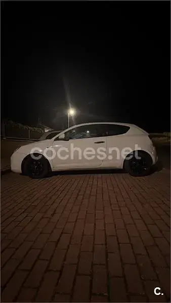 Usado Alfa Romeo MiTo Distinctive 95 CV (69 kW) 2010 Blanco Utilitario
