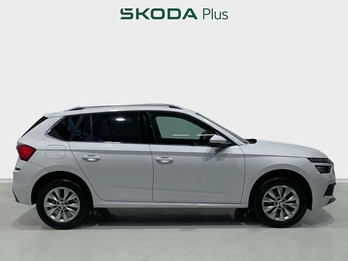 Usado Skoda Kamiq Ambition 110 CV (80 kW) 2021 Blanco SUV