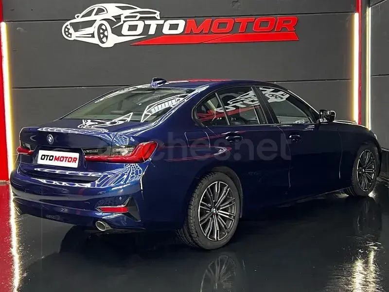 Usado BMW 318 150 CV (110 kW) 2019 Azul Berlina