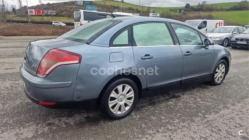 Usado Citroën C4 110 CV (80 kW) 2008 Azul Berlina