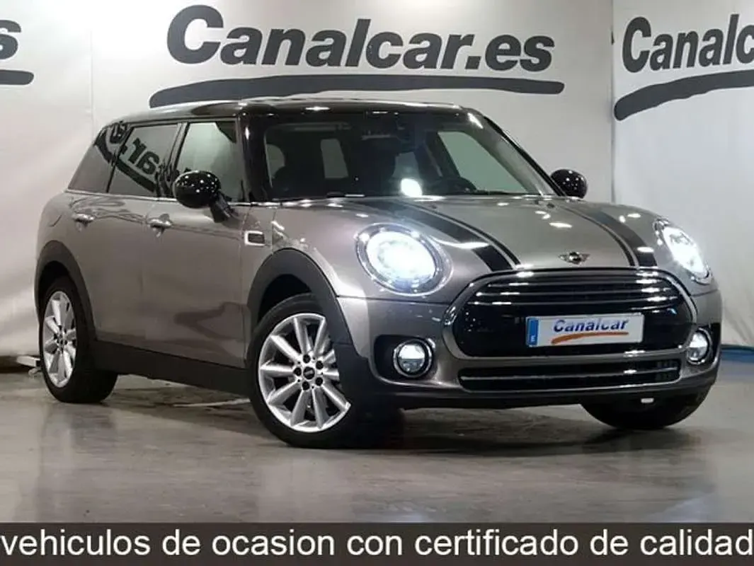 Usado Mini Cooper 135 CV (99 kW) 2017 Gris Utilitario