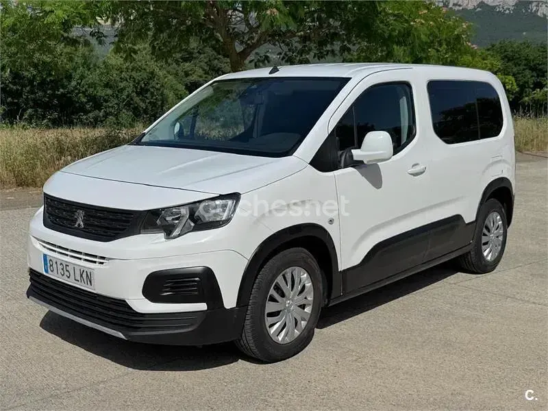 Usado Peugeot Rifter Active 100 CV (73 kW) 2020 Blanco Monovolumen