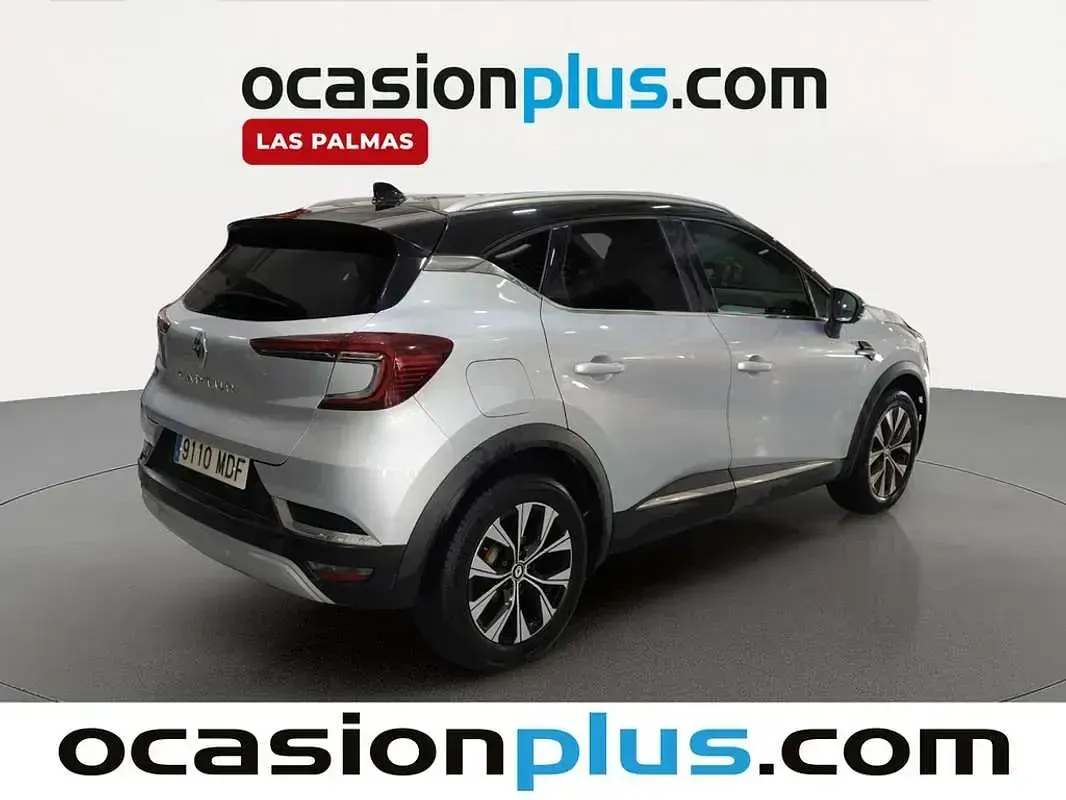 Usado Renault Captur Techno 91 CV (66 kW) 2023 Gris SUV