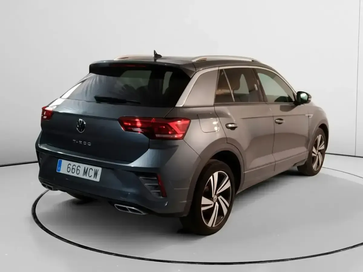 Usado VW T-Roc R-line 150 CV (110 kW) 2022 Gris SUV