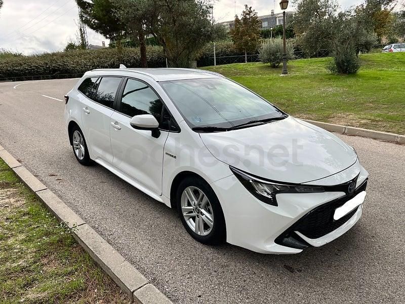 Usado Toyota Corolla Active 122 CV (89 kW) 2021 Blanco Familiar