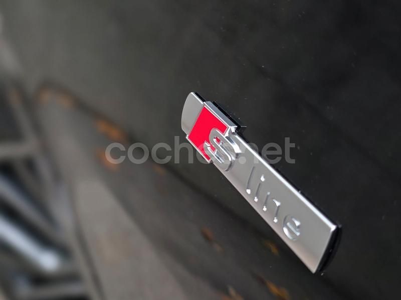 Usado Audi Q8 S-Line 381 CV (280 kW) 2021 Negro SUV