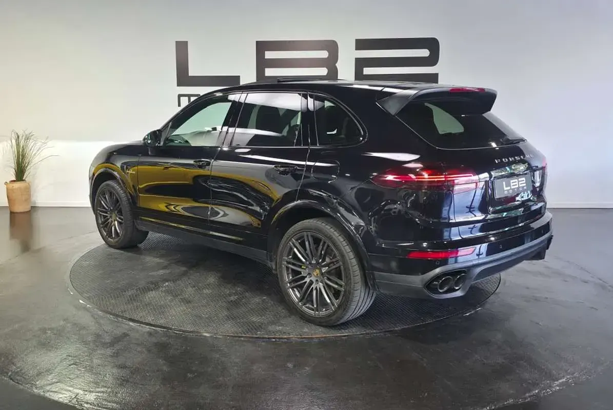 Usado Porsche Cayenne S 420 CV (308 kW) 2015 Negro SUV