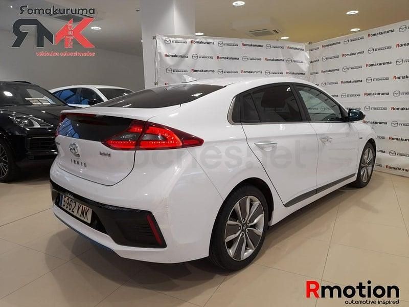 Usado Hyundai Ioniq Style 141 CV (103 kW) 2018 Blanco Utilitario