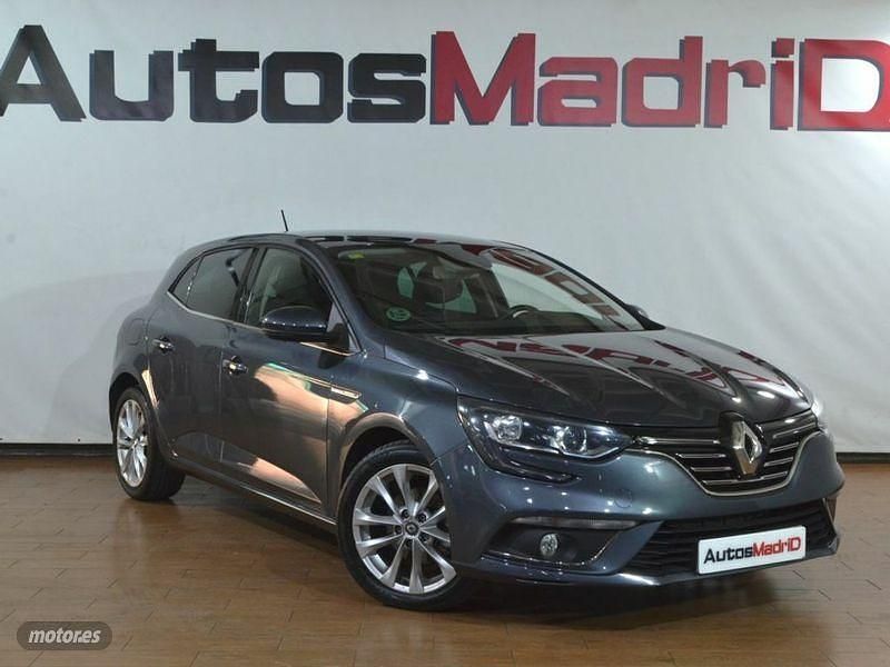 Gris / plata Usado 2016 Renault Mégane III Zen Berlina | 12.990 € (Caro) - Imagen 1/4