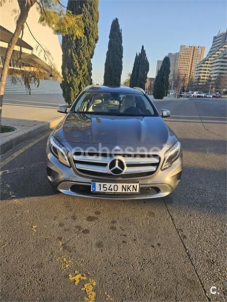 Usado Mercedes GLA200 Urban 156 CV (114 kW) 2015 Gris / plata SUV