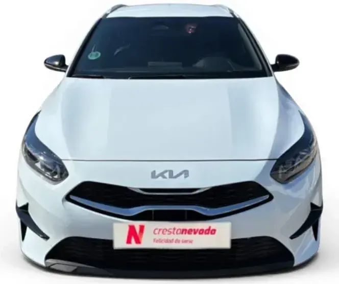 Usado Kia Ceed Style 101 CV (74 kW) 2025 Blanco Utilitario