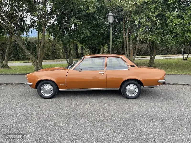 Usado Opel Rekord 60 CV (44 kW) 1974 Marrón Coupe
