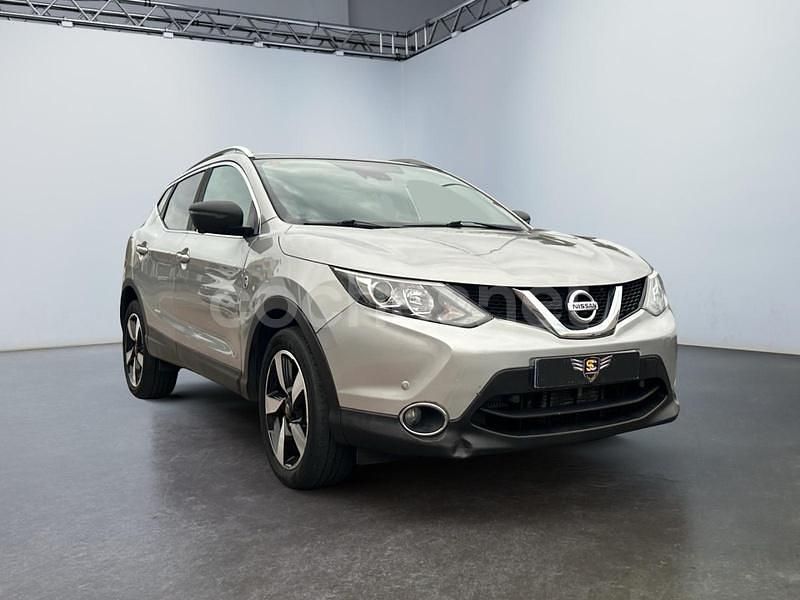 Usado Nissan Qashqai N-Vision 130 CV (95 kW) 2017 Gris / plata SUV