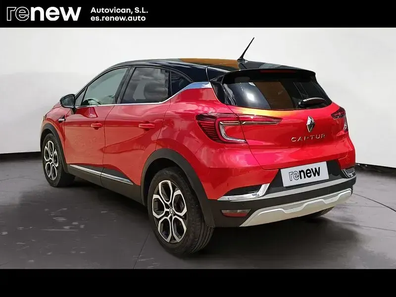 Usado Renault Captur Techno 140 CV (102 kW) 2022 Rojo SUV