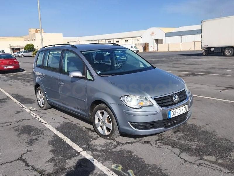 Usado VW Touran 105 CV (77 kW) 2009 Azul Monovolumen